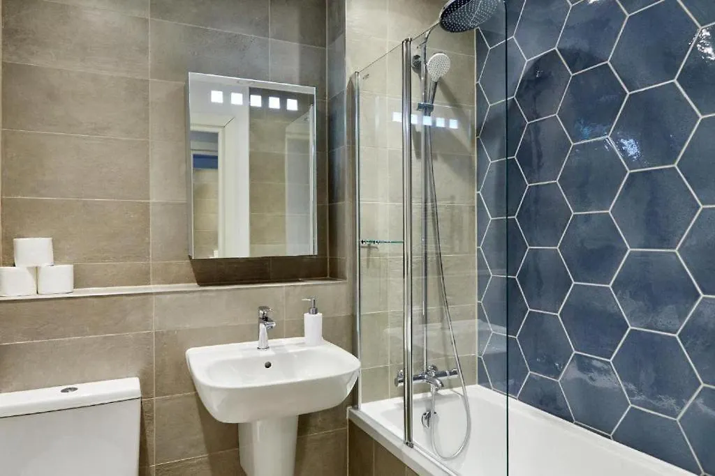 Greenwich Flat: O2, Cutty Sark, Maritime Museum, Thames Path Apartment London
