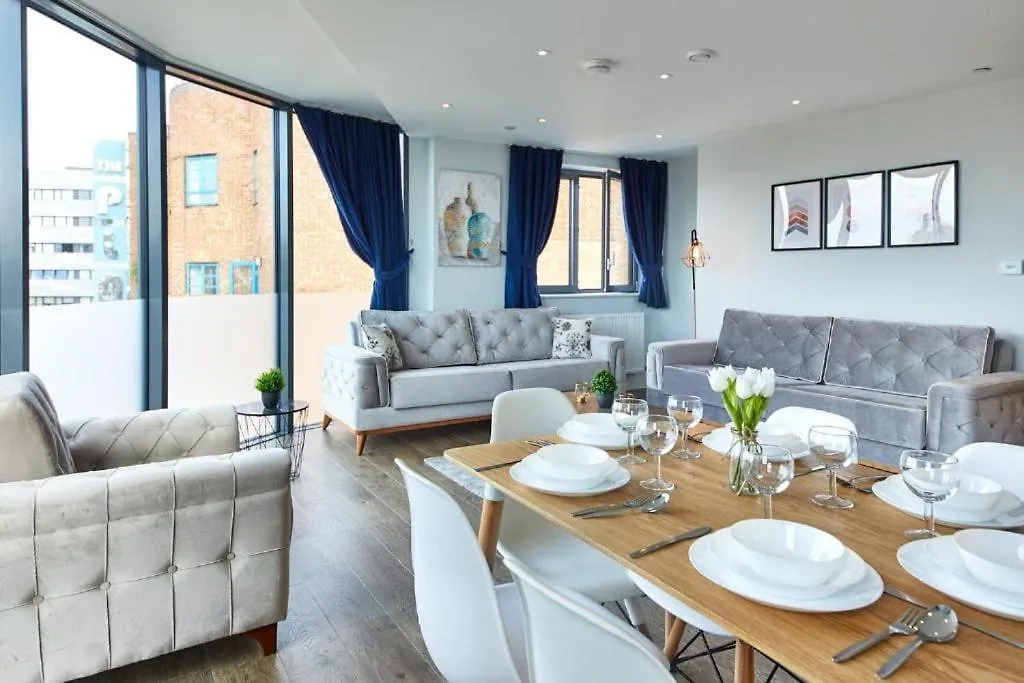 Greenwich Flat: O2, Cutty Sark, Maritime Museum, Thames Path Apartment London